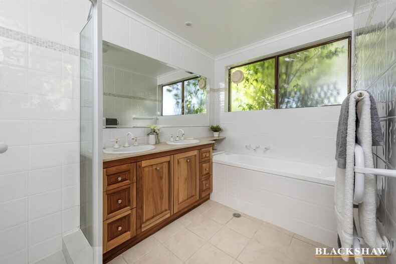 138 Hawkesbury Crescent Farrer