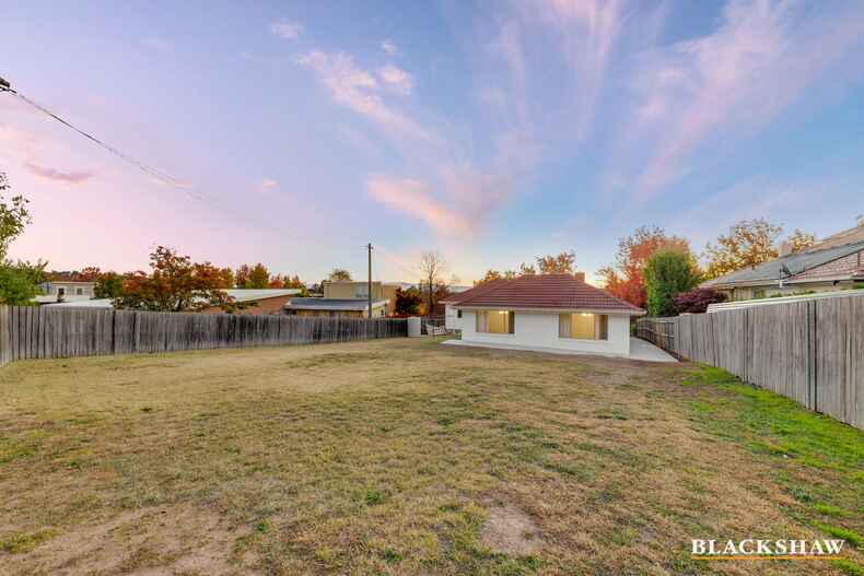 22 MacDonnell Street Yarralumla 22 MacDonnell Street Yarralumla