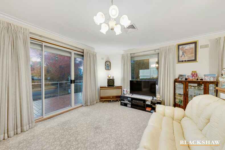 22 MacDonnell Street Yarralumla 22 MacDonnell Street Yarralumla