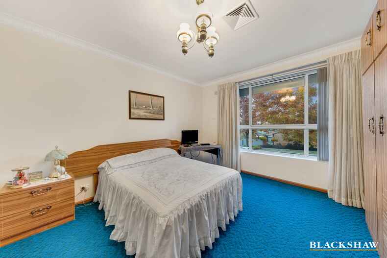22 MacDonnell Street Yarralumla 22 MacDonnell Street Yarralumla