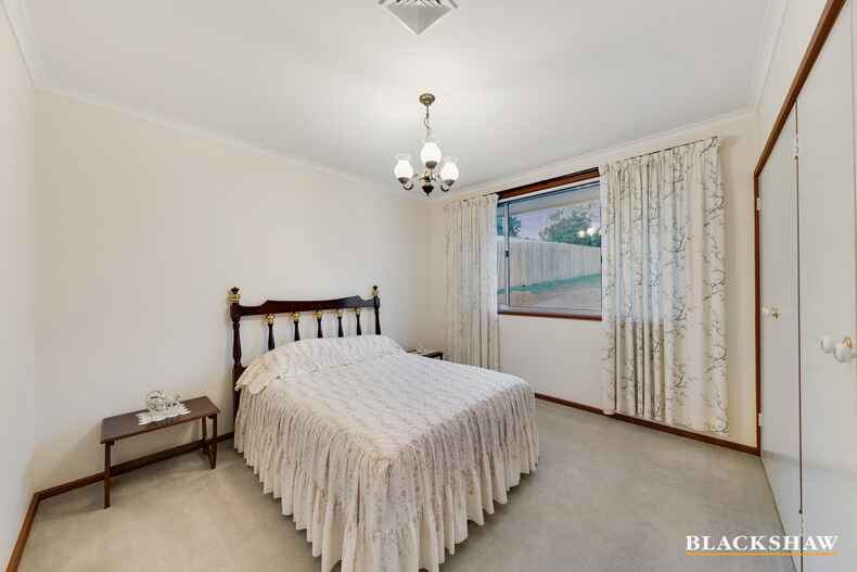 22 MacDonnell Street Yarralumla 22 MacDonnell Street Yarralumla
