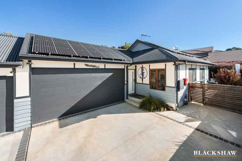 2/27 Ross Road Queanbeyan