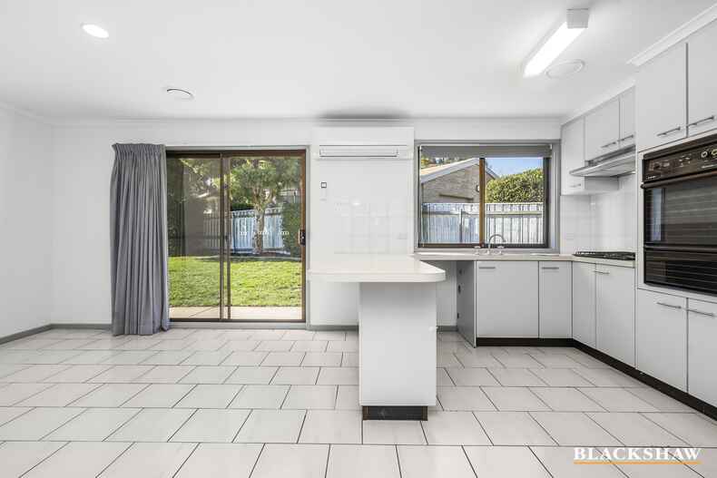 10/27 Lightfoot Crescent Florey 10/27 Lightfoot Crescent Florey