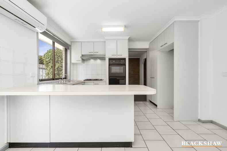 10/27 Lightfoot Crescent Florey 10/27 Lightfoot Crescent Florey