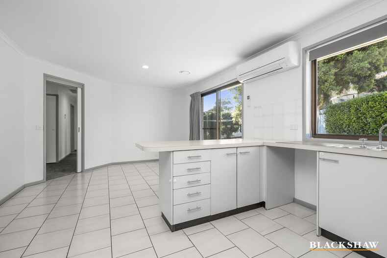 10/27 Lightfoot Crescent Florey 10/27 Lightfoot Crescent Florey