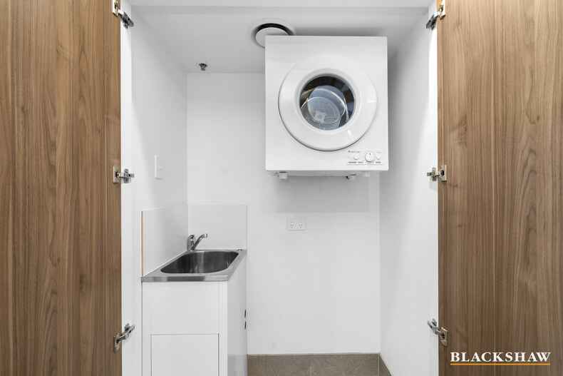 811/15 Bowes Street Phillip