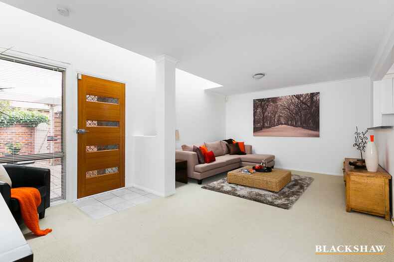 4/122 Tharwa Road Queanbeyan 4/122 Tharwa Road Queanbeyan