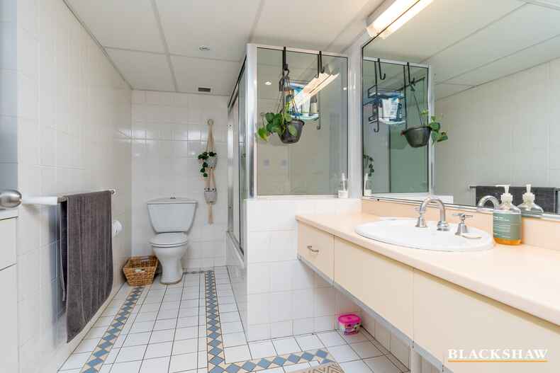 111/11 Giles Street Griffith 111/11 Giles Street Griffith