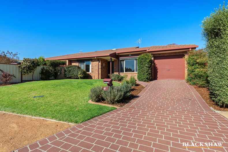 21 Slight Place Holt 21 Slight Place Holt