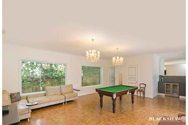 139 Hawkesbury Crescent Farrer 139 Hawkesbury Crescent Farrer