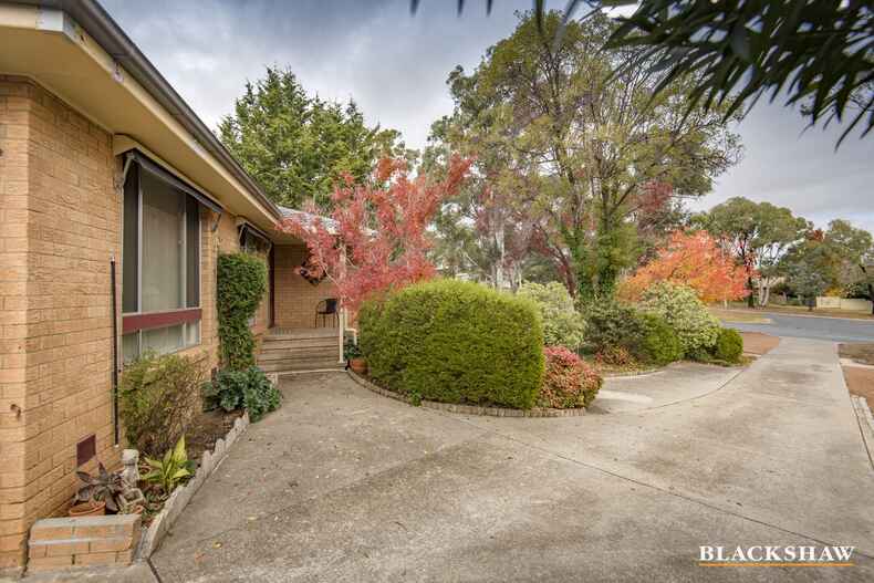 244 Southern Cross Drive Latham 244 Southern Cross Drive Latham