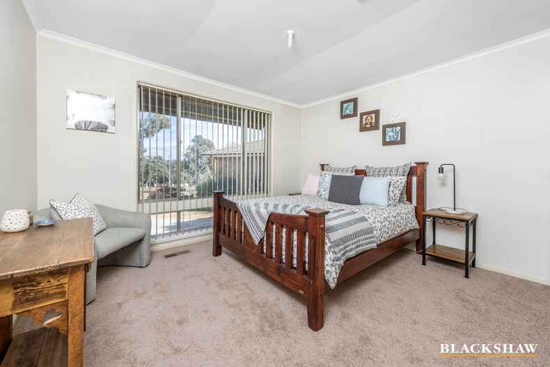 244 Southern Cross Drive Latham 244 Southern Cross Drive Latham