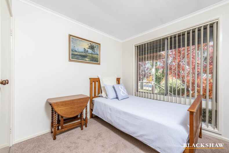 244 Southern Cross Drive Latham 244 Southern Cross Drive Latham