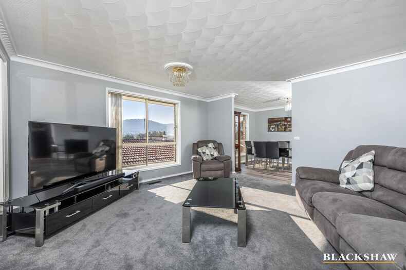 16 Wootton Crescent Gordon 16 Wootton Crescent Gordon