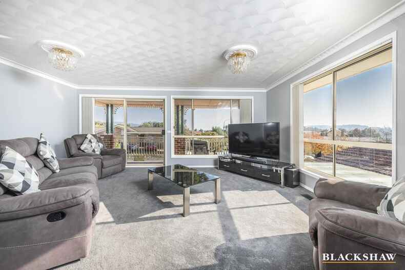 16 Wootton Crescent Gordon 16 Wootton Crescent Gordon