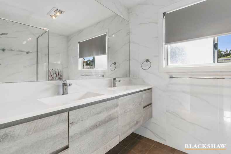 24 Sunpatch Parade Tomakin 24 Sunpatch Parade Tomakin