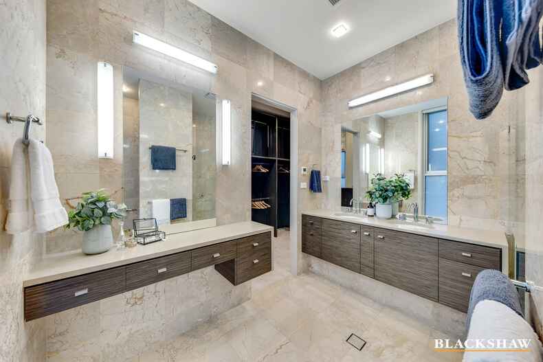 24 Timbarra Crescent O'Malley