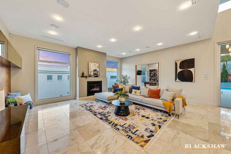 24 Timbarra Crescent O'Malley