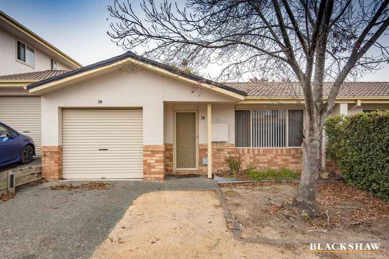 38/46 Paul Coe Crescent Ngunnawal