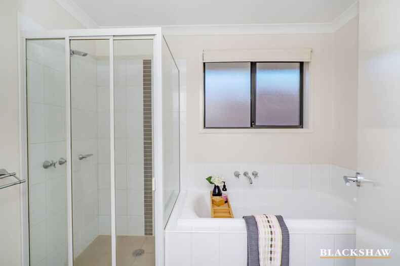 17 Constance Stone Street Macgregor 17 Constance Stone Street Macgregor