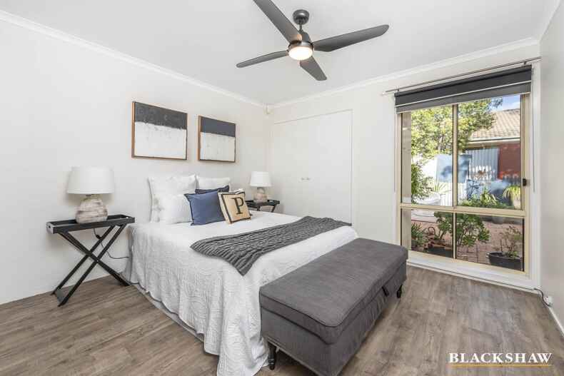 1/8 Antis Street Phillip