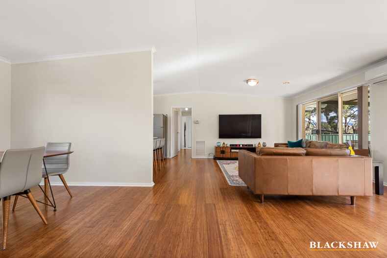 8B Kayser Place Monash