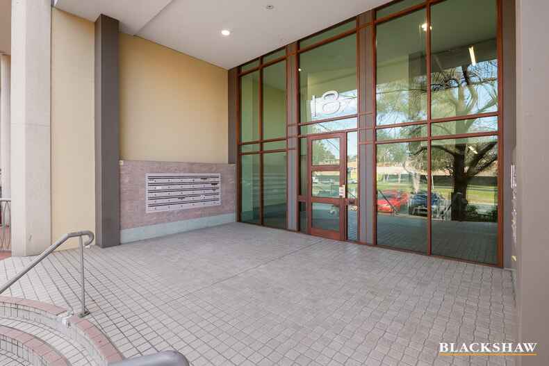 33/18 Captain Cook Crescent Griffith 33/18 Captain Cook Crescent Griffith