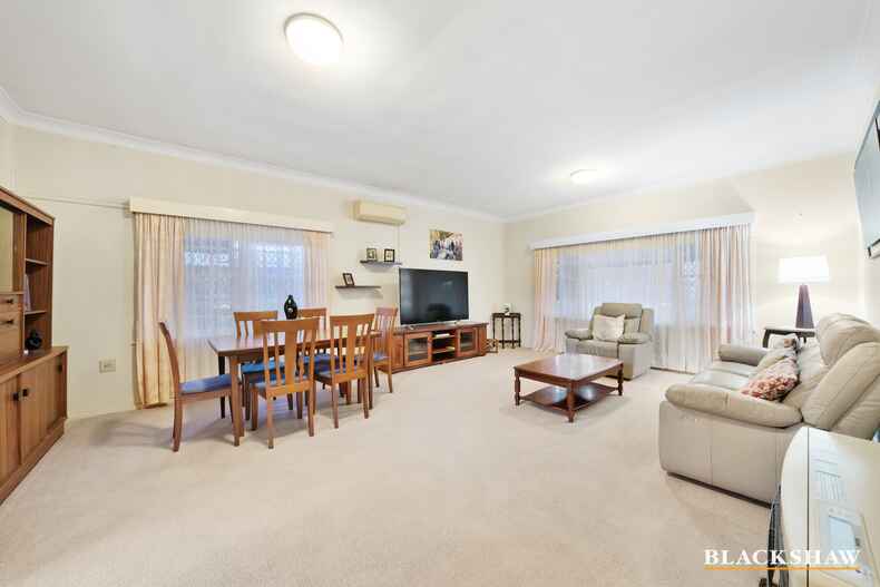 15 Hacking Crescent Narrabundah
