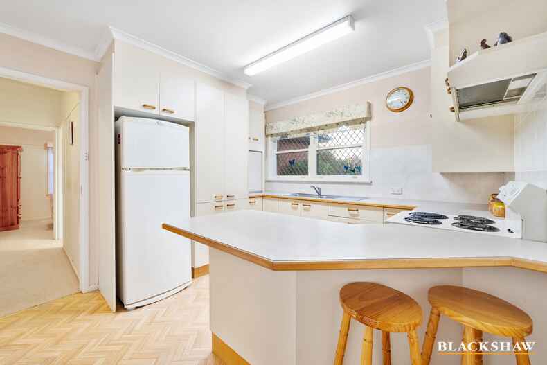 15 Hacking Crescent Narrabundah