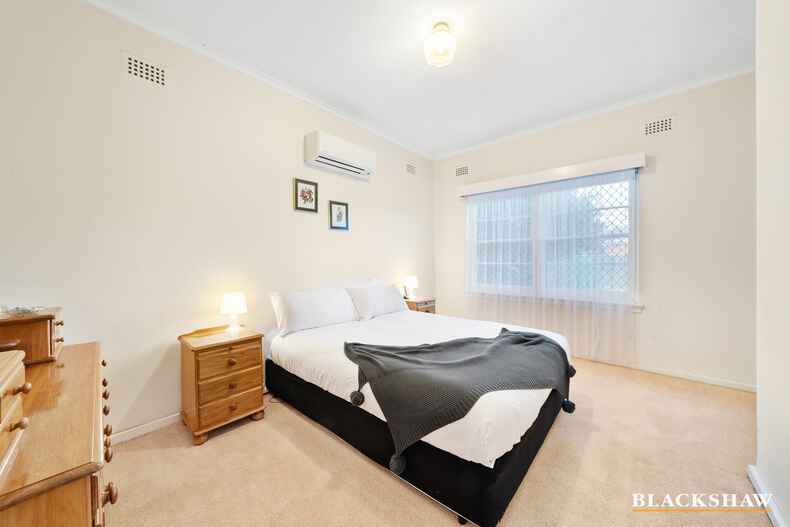 15 Hacking Crescent Narrabundah