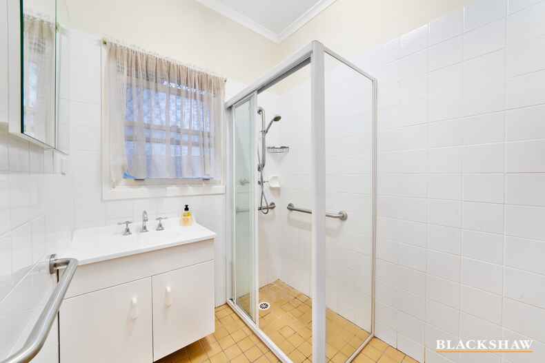 15 Hacking Crescent Narrabundah