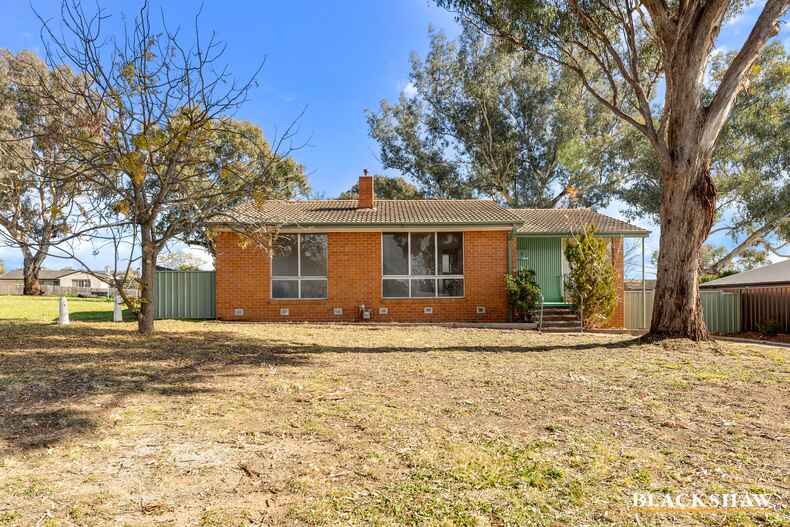 8 Shiers Place Scullin