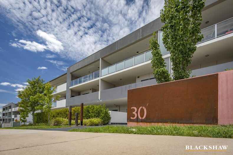 216/30 Philip Hodgins Street Wright 216/30 Philip Hodgins Street Wright