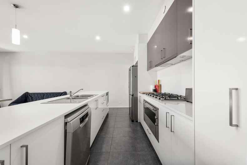 32 Chanter Terrace Coombs 32 Chanter Terrace Coombs