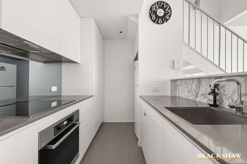 13/3 Burbury Close Barton 13/3 Burbury Close Barton