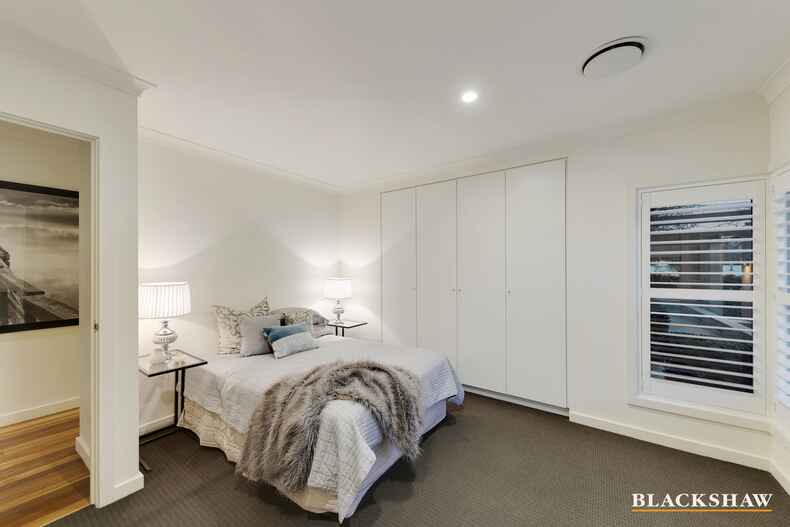 116 Strickland Crescent Deakin 116 Strickland Crescent Deakin