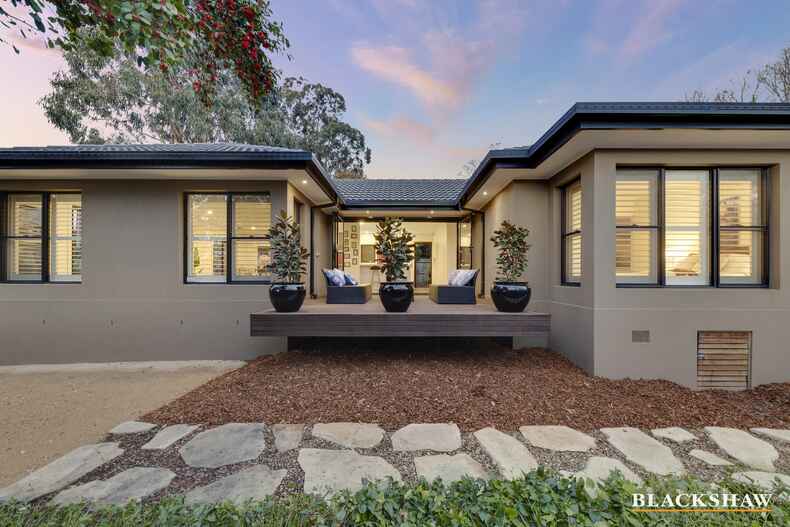 116 Strickland Crescent Deakin 116 Strickland Crescent Deakin