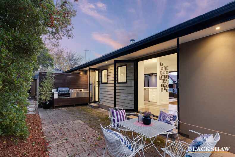 116 Strickland Crescent Deakin 116 Strickland Crescent Deakin