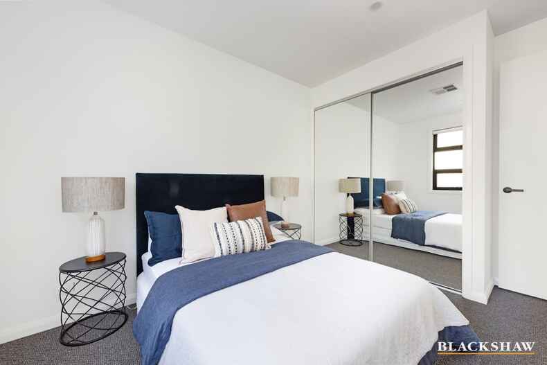 5B Hawkesbury Crescent Farrer