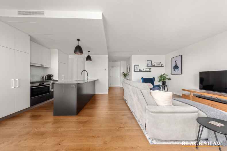 231/34 Eyre Street Kingston