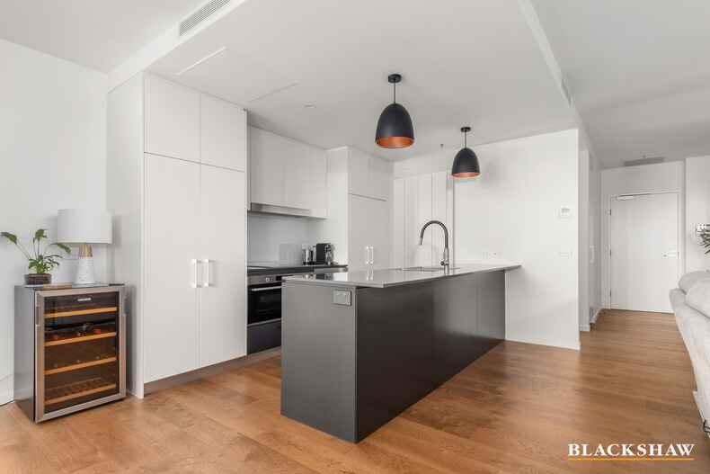 231/34 Eyre Street Kingston