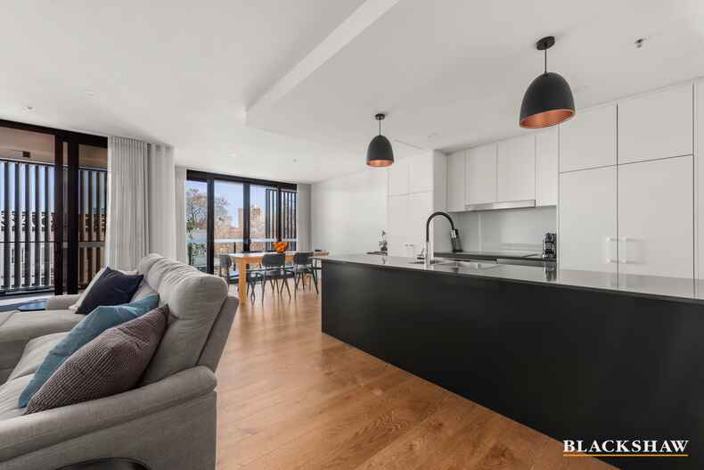 231/34 Eyre Street Kingston