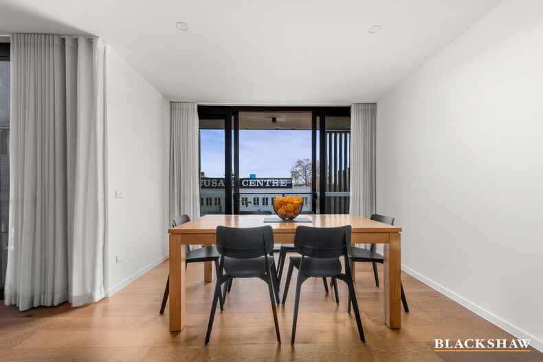 231/34 Eyre Street Kingston