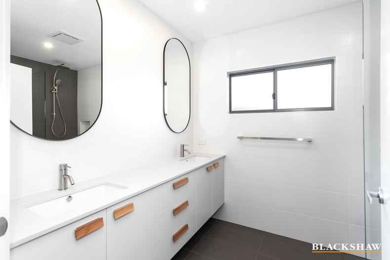 77 Freycinet Drive Sunshine Bay 77 Freycinet Drive Sunshine Bay