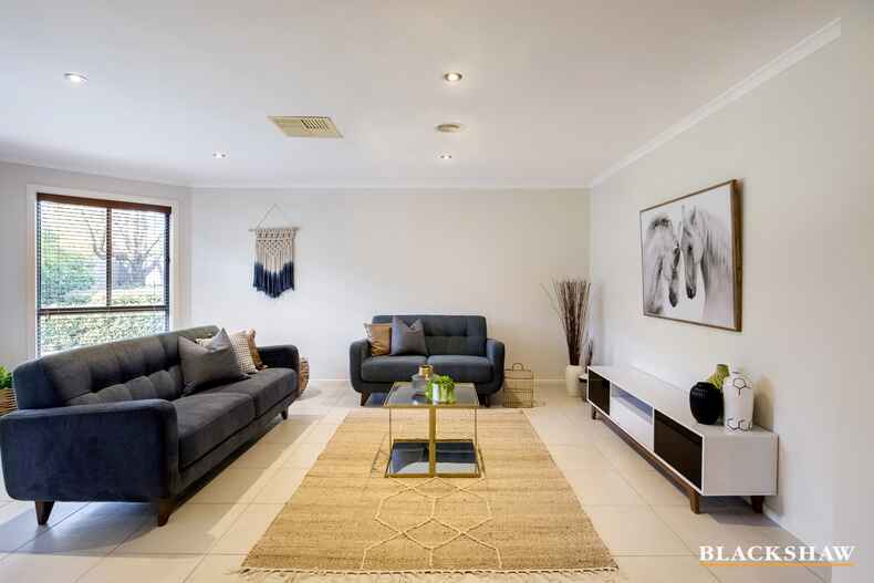 6 Branson Street Dunlop 6 Branson Street Dunlop