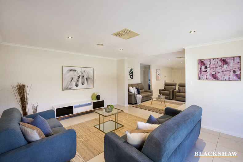 6 Branson Street Dunlop 6 Branson Street Dunlop