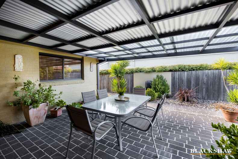 6 Branson Street Dunlop 6 Branson Street Dunlop