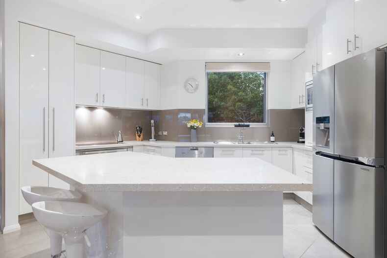 24B Hampton Circuit Yarralumla 24B Hampton Circuit Yarralumla