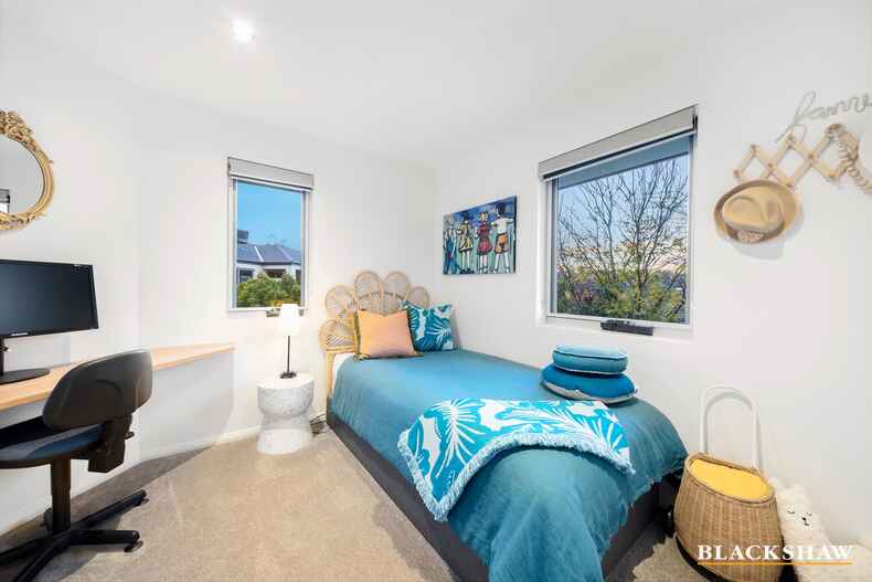 24B Hampton Circuit Yarralumla 24B Hampton Circuit Yarralumla