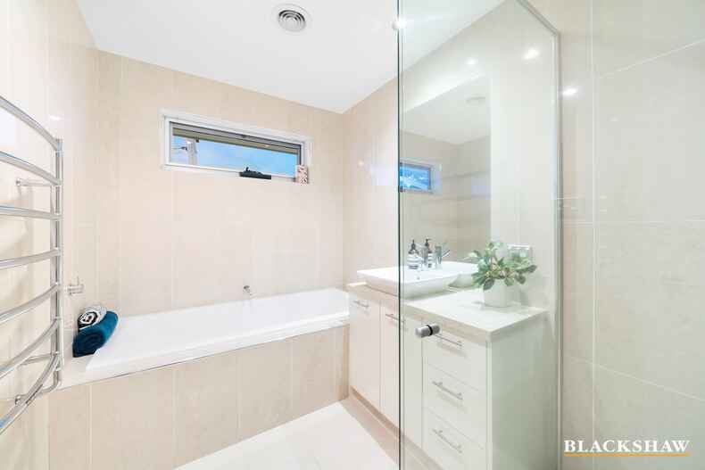 24B Hampton Circuit Yarralumla 24B Hampton Circuit Yarralumla